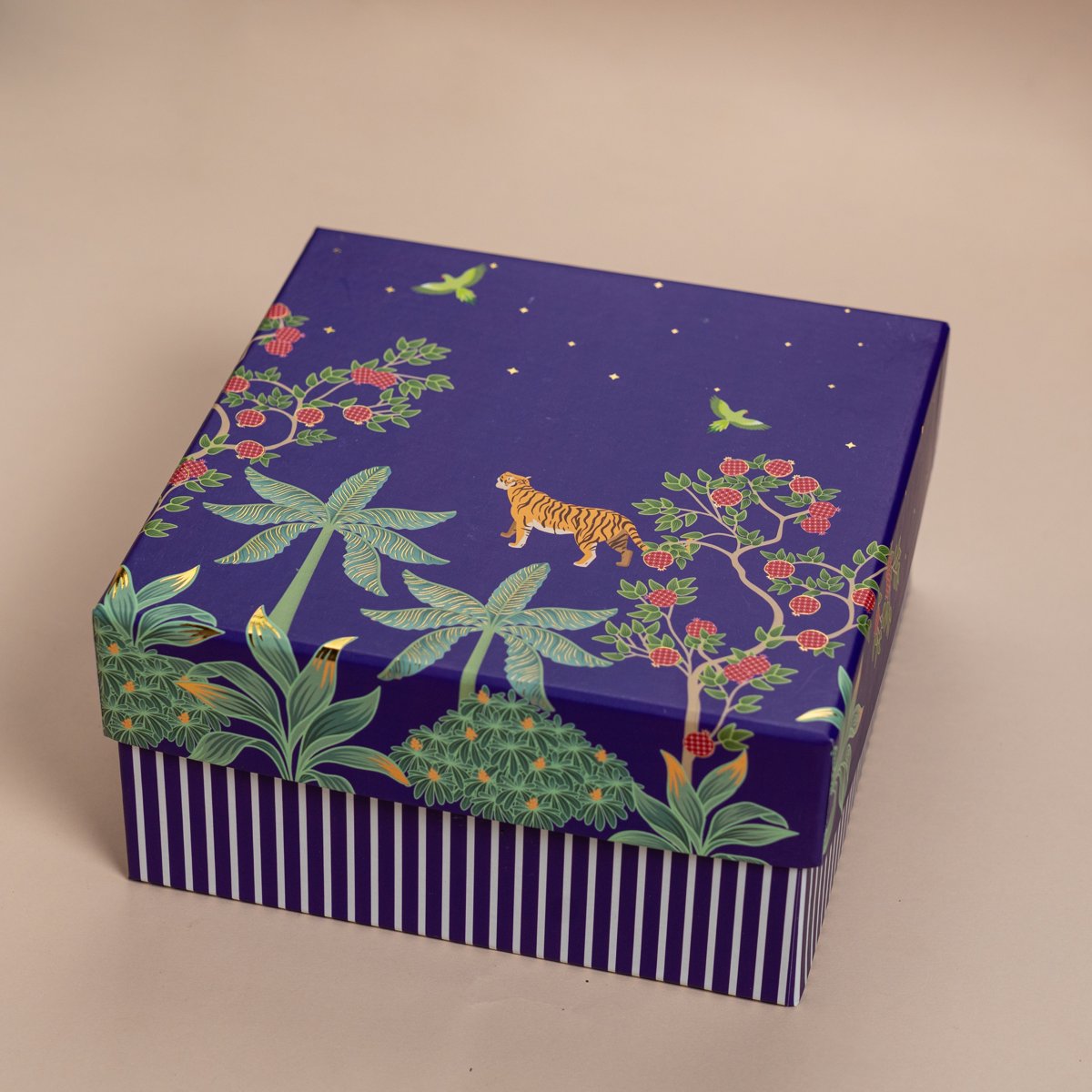 Bageecha Purple Gift Box Main image