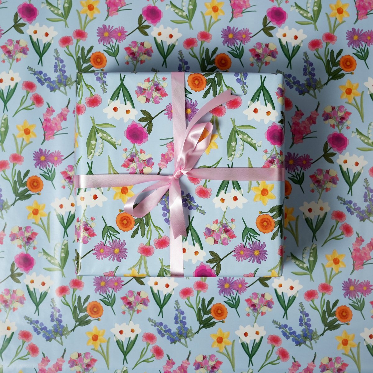 Floral Mist Wrapping Roll Main image