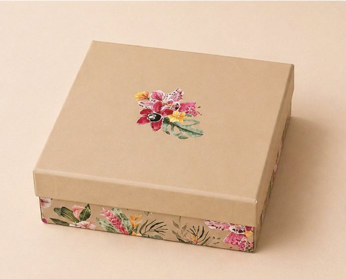 Botanical Almond Box Main image
