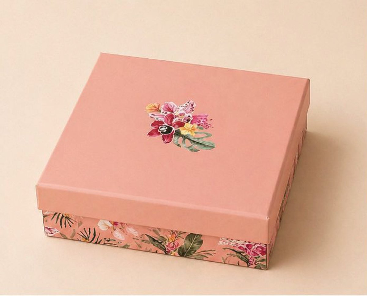 Botanical Coral Box Main image